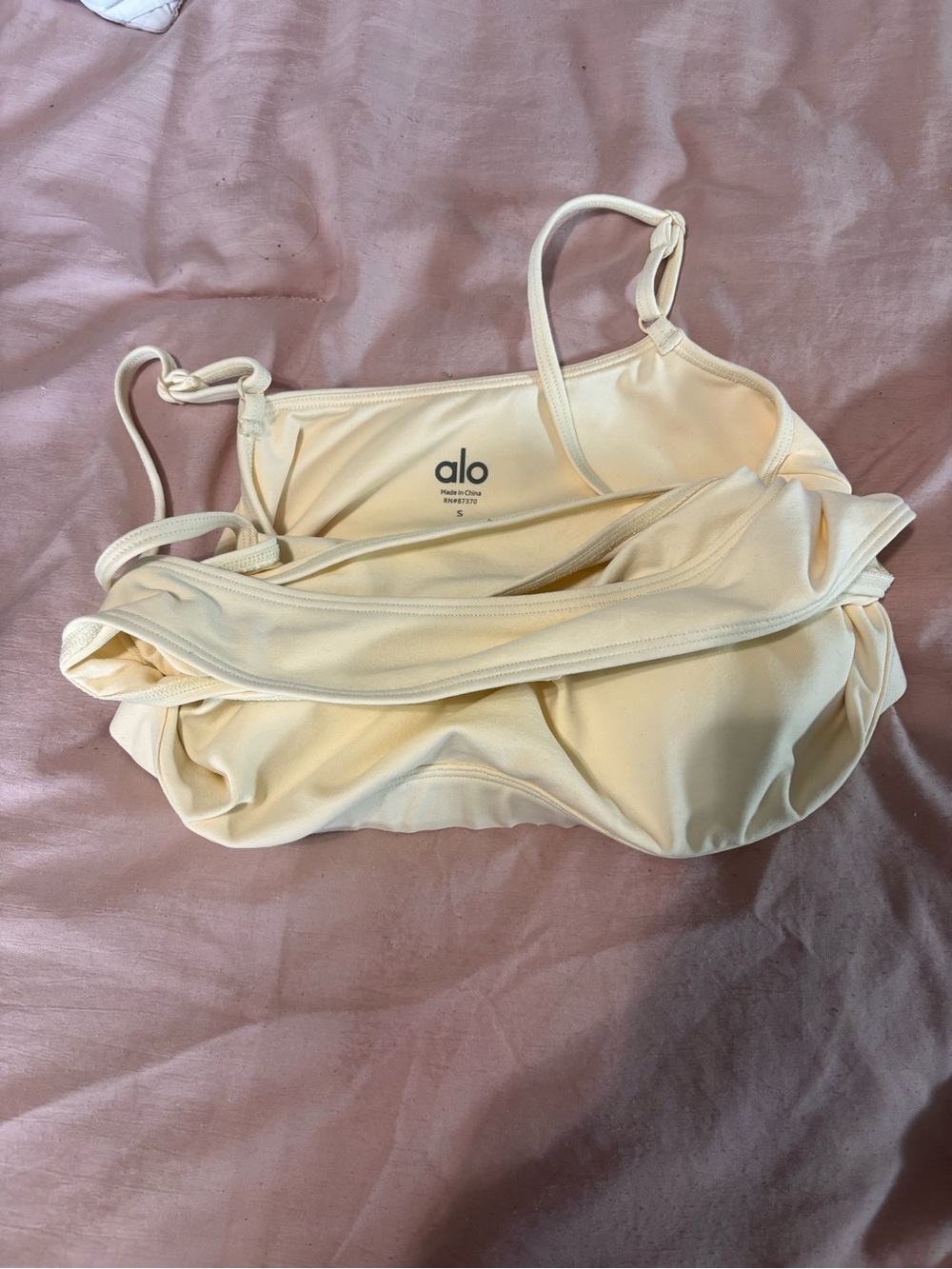 ALO Yoga Women's yellow sports bra size s
